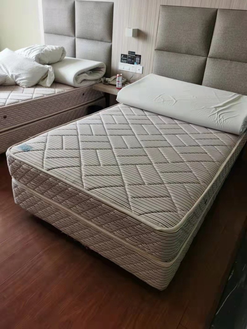 如何正确拆卸板式家具?一份详细的步骤指南